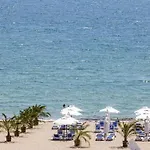 Design In Atlantis Resort&spa, Airport *