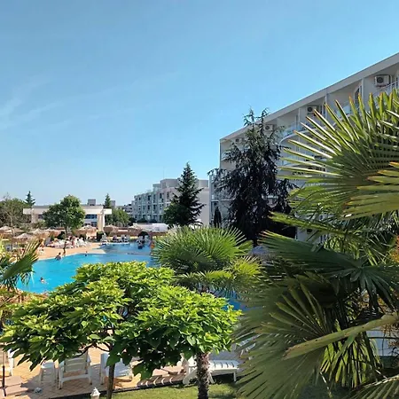 Design In Atlantis Resort&spa, Airport Apartman