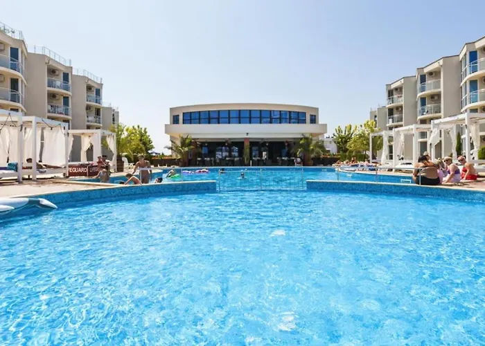 Design In Atlantis Resort&spa, Airport *