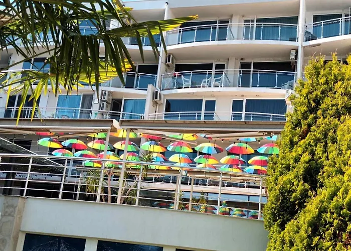 Design In Atlantis Resort&spa, Airport Apartment Burgas City